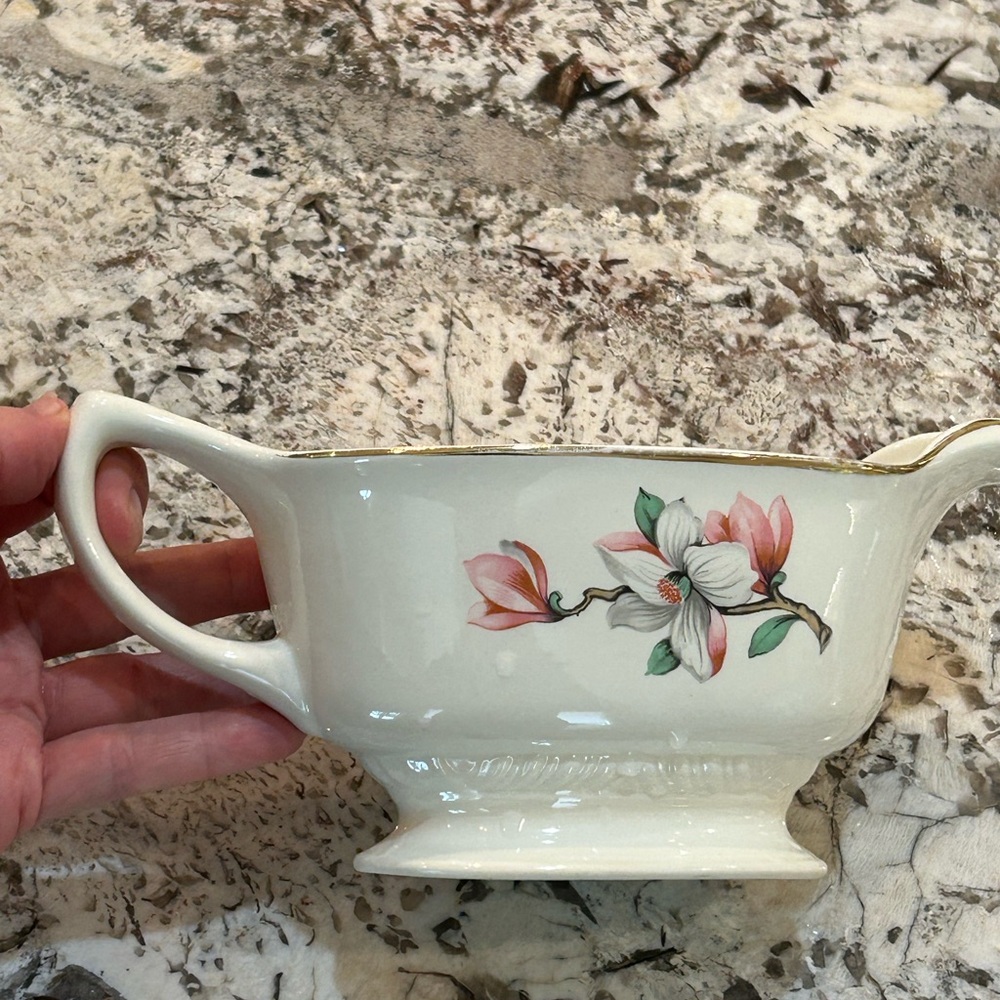 Homer Laughlin Gravy Boat Pink Dogwood Liberty Gold Trim Vintage 1954 - Picture 3 of 6
